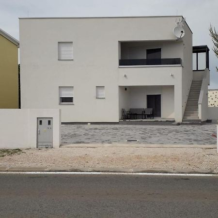 B&L Apartments Vir Kültér fotó